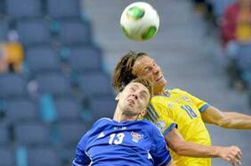 ¿Afectan los golpes en la cabeza? Estudio en Chile analiza relación entre cabezazos y demencia en exfutbolistas profesionales