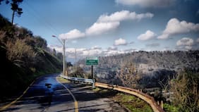 La modificación del Plan Regulador Metropolitano que permitiría ensanchar el camino La Pirámide que une Huechuraba y Vitacura