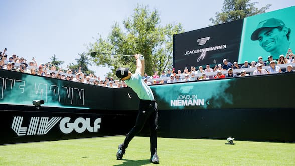 Una millonaria deuda y un futuro incierto: el escenario de Joaquín Niemann tras la quiebra del LIV Golf