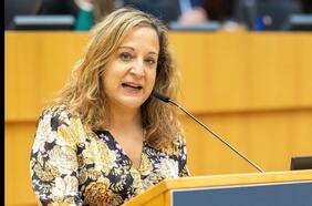 Iratxe García, eurodiputada española, frente al plebiscito en Chile: “Cualquiera de las dos opciones va a exigir la necesidad de acuerdos”