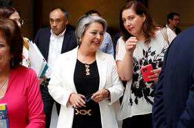 Gobierno emplaza al oficialismo a dejar el “todo o nada” en reforma previsional y senadores PC ratifican apoyo