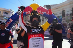 Así fue el descenso ganador de Sebastián Holguín en Valparaíso Cerro Abajo