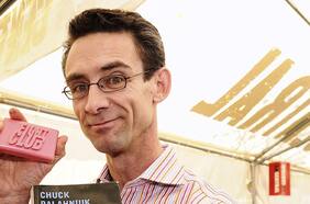 Chuck Palahniuk comentó “la ironía” que hay detrás de la censura de El Club de la Pelea en China