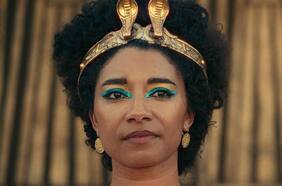 Matrimonios con hermanos, traiciones y amoríos con Julio César: cómo es la Cleopatra de Netflix