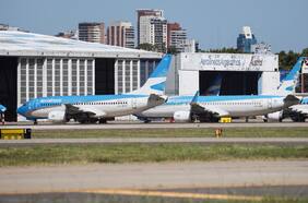 No solo en Chile: Aeropuertos en Argentina tendrían suspensión de vuelos por paro