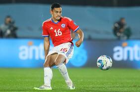 Ex seleccionado de la Roja le da con todo a Diego Valdés y a Nayel Mehssatou