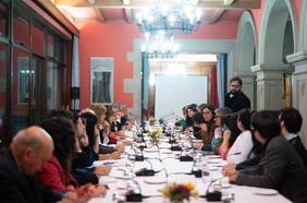 Seguridad pública, probidad y mayor gasto social: oficialismo destaca ejes del presupuesto tras cónclave en Cerro Castillo