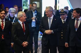 En cita con empresarios: Kast defiende megarreforma y afirma que promesa de expulsar 300 mil migrantes “es una metáfora”