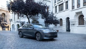 Changan Eado Plus iDD: el sedán híbrido enchufable accesible para todo público