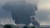Ucrania golpea terminal petrolera en San Petersburgo y deja cortes de luz en Bélgorod