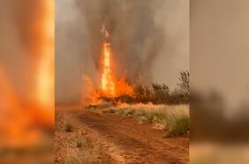 Captan un tornado de fuego en Australia en medio de incendios forestales