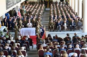 El reservado discurso y homenaje póstumo del general Yáñez a Rodolfo Stange en su funeral