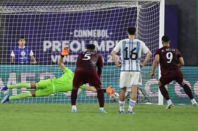 “Con VAR o sin VAR, siempre el perjudicado es el mismo equipo”: Javier Mascherano estalla y en la prensa argentina acusan “robo” en el Preolímpico Sub 23