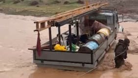 Carabineros rescata a tres personas aisladas por crecida del río Loa