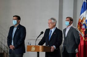 Entre dulce y agraz: cómo vivió La Moneda las elecciones, los cálculos que sacan y los acercamientos del oficialismo con Kast