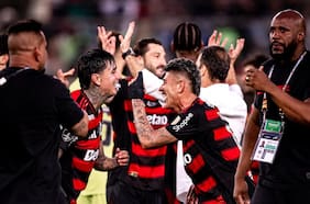 Los detalles de la alocada fiesta de Jorge Carrascal tras ganar la Copa Libertadores con el Flamengo