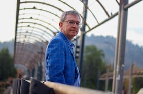 Santiago Posteguillo, escritor español: “Julio César tenía muy claro que debía dominar el relato”