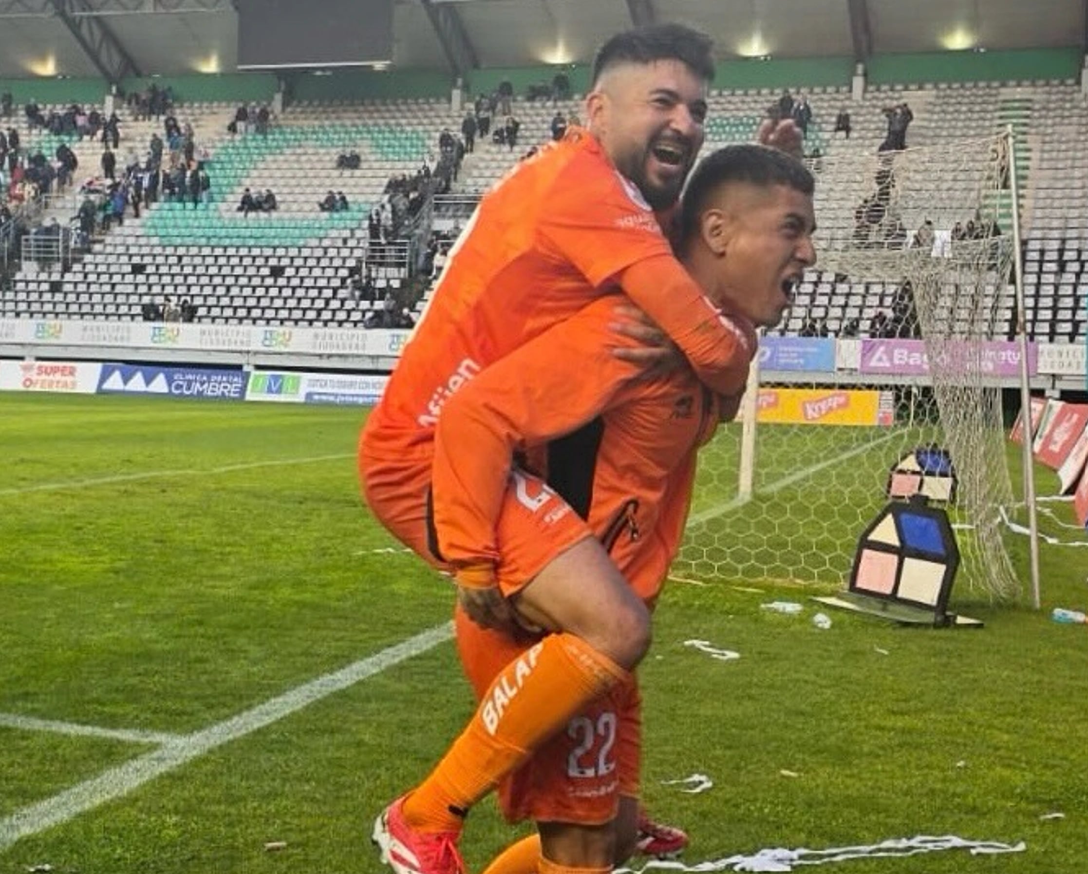 Cobreloa celebra en la agonía y aprovecha la caída de Wanderers para estirar su ventaja en el Ascenso