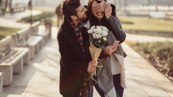 Desde un evento de Bridgerton hasta un recorrido por la historia del jazz: 5 actividades para celebrar San Valentín