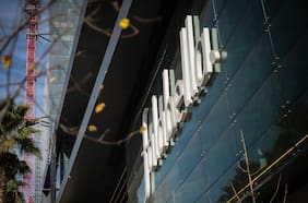 Agencia Fitch mejora clasificación de riesgo crediticio de Falabella