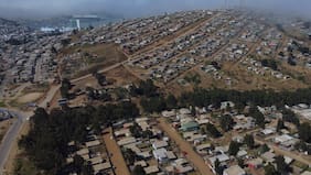 Poduje apunta a desalojos y defiende rebajar precio por expropiación de terrenos en megatoma de San Antonio