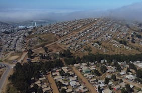 Poduje apunta a desalojos y defiende rebajar precio por expropiación de terrenos en megatoma de San Antonio