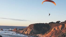 Capitán del Ejército muere en accidente de parapente: capotó en ladera de cerro en Iquique