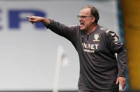 Ex presidente del Leeds recuerda a Marcelo Bielsa: “Puede saturar; ser estresante”