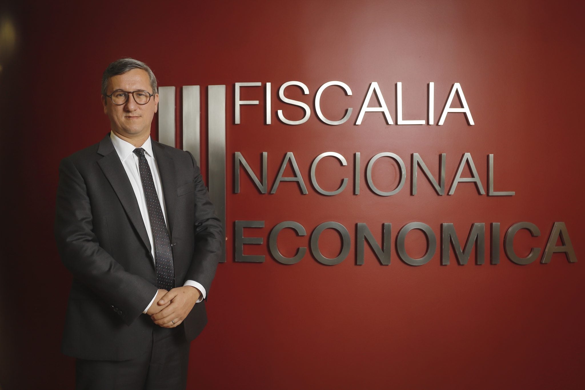 Fiscal nacional económico alerta al Senado por recorte presupuestario de 15% desde 2018: advierte impacto en investigaciones, dotación y estudios de mercado
