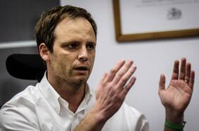 Arturo Zúñiga al ruedo político: subsecretario entra al debate constitucional y niega el dilema de la “última cama”