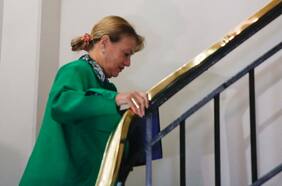 Un día de escándalo en Derecho UC: facultad niega a ministra Vivanco acceso a su oficina y Fiscalía incauta su computador