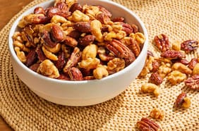 Cómo hacer un snack de frutos secos agridulces