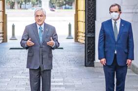 Vacunación comienza hoy en tres hospitales de Santiago