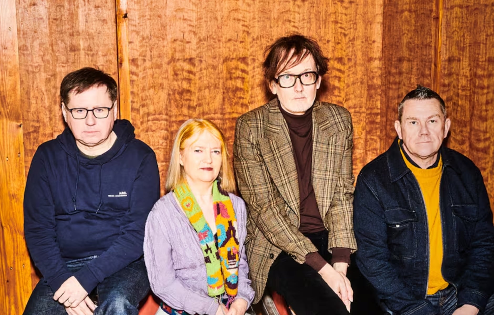 Con revisión de sus clásicos y una canción elegida por el público: cómo llega Pulp a su reencuentro con Chile