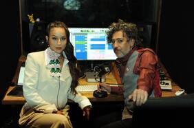 Un abrazo de generaciones: Manuel García lanza nueva versión de Acuario en colaboración con Denise Rosenthal