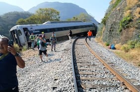 Descarrilamiento de Tren Interoceánico en el sur de México deja 13 muertos y casi un centenar de heridos
