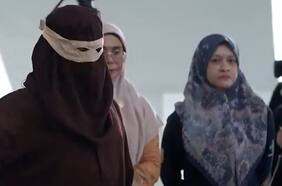 Dos hombres reciben 165 azotes en público por mantener una relación homosexual