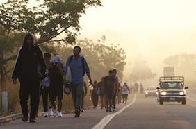 La estricta y polémica ley de inmigración que aprobó Francia para controlar la llegada de extranjeros al país