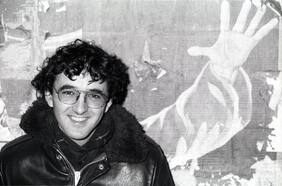 “Cada día me canso más, cada día estoy peor”: se reeditan las deslenguadas entrevistas de Roberto Bolaño
