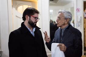 El distendido encuentro de Gabriel Boric y Caetano Veloso: el mandatario lo trató de “maestro”