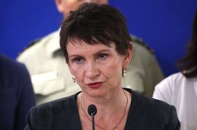 Tohá no descarta posibilidad de que incendios forestales en zona sur sean por “reivindicaciones territoriales”