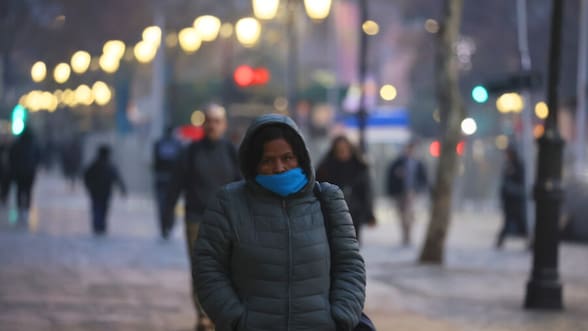 Santiago registra la mañana más fría del año con 2,8°C: reportan mínimas bajo cero desde Valparaíso hasta Aysén
