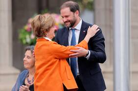 Entre aplausos y polémicas: la asunción de los nuevos alcaldes