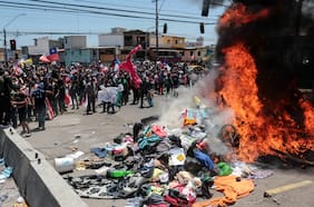 Unicef llamó al Estado a garantizar y proteger los derechos de los niños inmigrantes tras quema de pertenencias en marcha