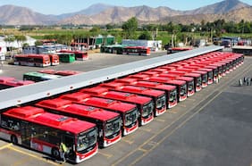 Aumentan los buses eléctricos en Santiago y alcanzan el 62% de la flota de Red