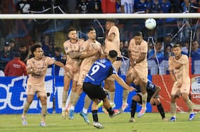 “Tiene hambre”: el duro castigo de la Conmebol contra Huachipato por los cánticos xenófobos contra Carabobo