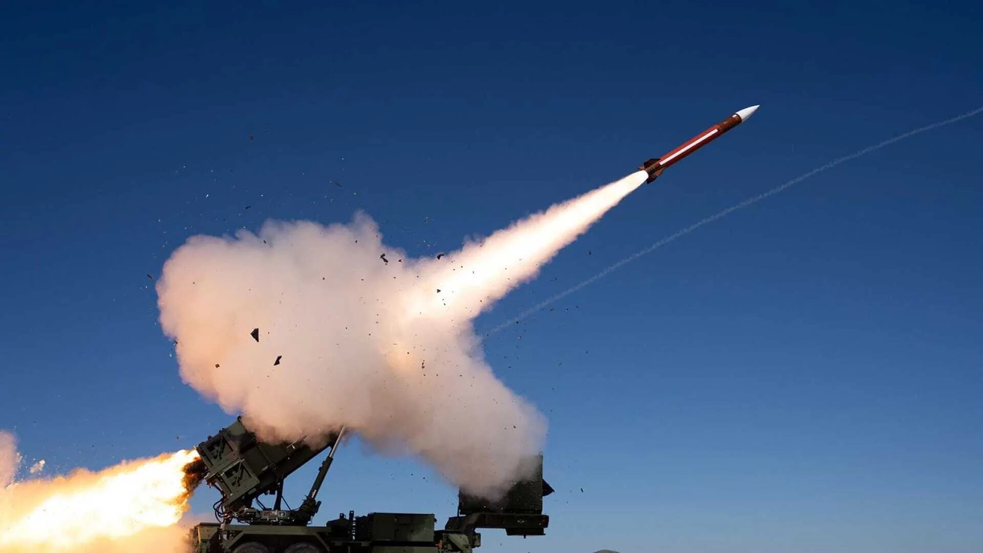 Zelensky asks Trump to provide Ukraine with 300 Patriot missiles by winter
