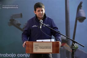 Megarreforma: Iglesias se desmarca de alcaldes oficialistas, cuestiona propuesta de compensación y pide veto de Kast