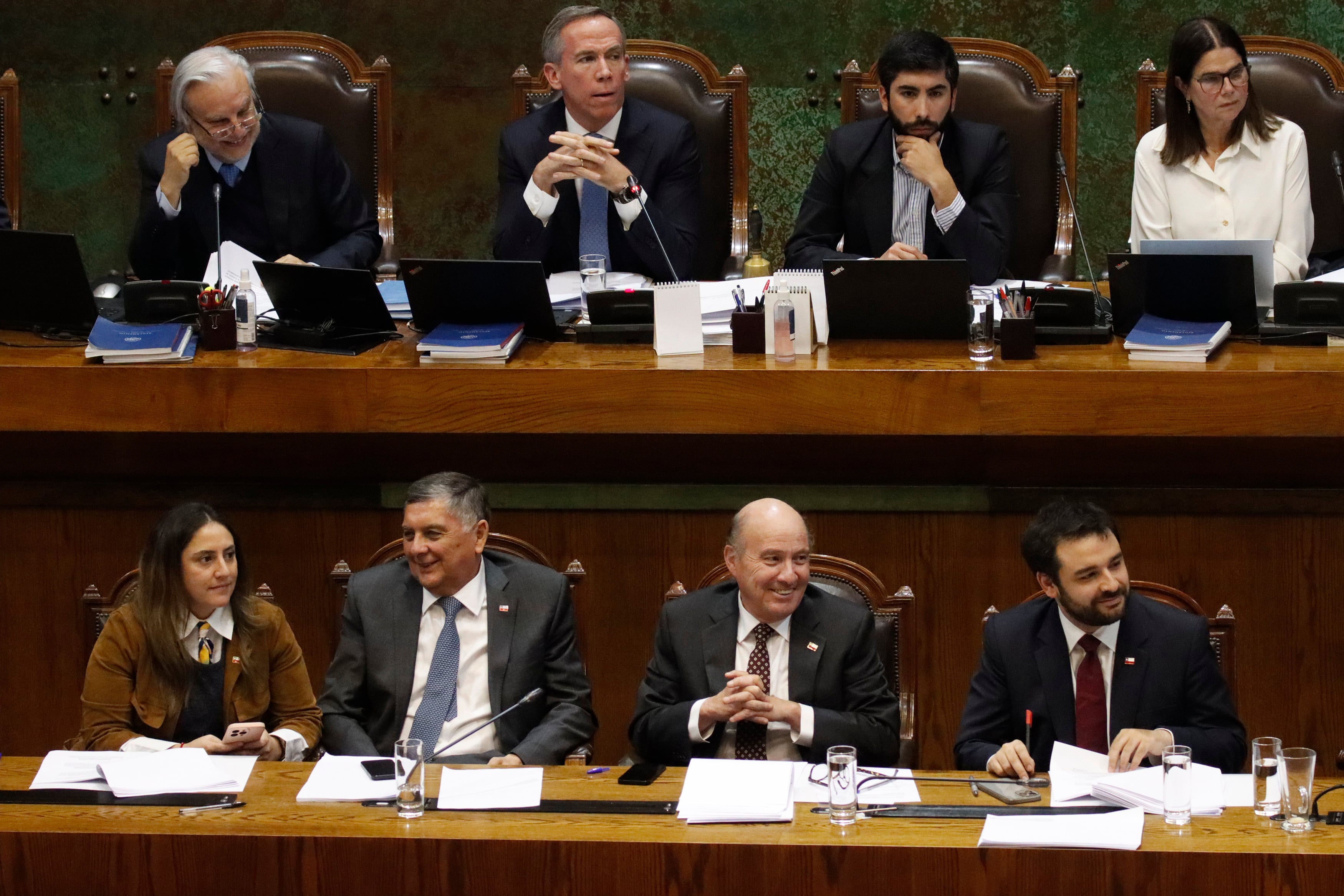 Gobierno logra el compromiso de los votos del PDG y la DC para aprobar en la Cámara proyecto que eleva la deuda fiscal