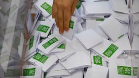 La resolución del Servel que pone la lápida a la FRVS y Evópoli: necesitan cuatro parlamentarios recién electos para sobrevivir